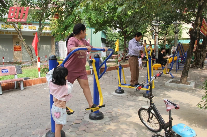 Khánh thành Khuôn viên văn hóa, TDTT khu phố 10, phường Lam Sơn