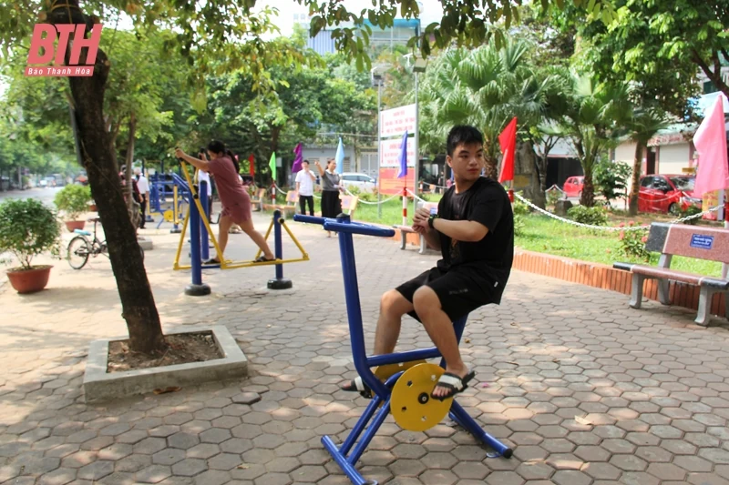 Khánh thành Khuôn viên văn hóa, TDTT khu phố 10, phường Lam Sơn