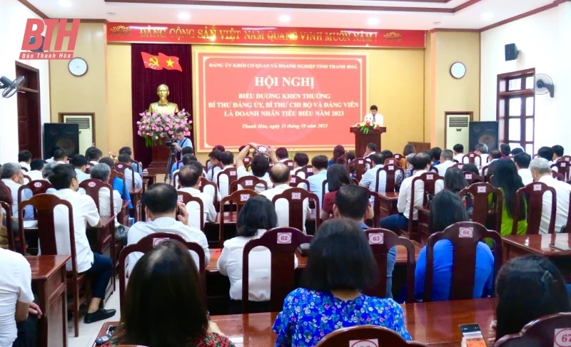 Biểu dương, khen thưởng 28 bí thư đảng ủy, chi bộ, đảng viên là doanh nhân tiêu biểu năm 2023