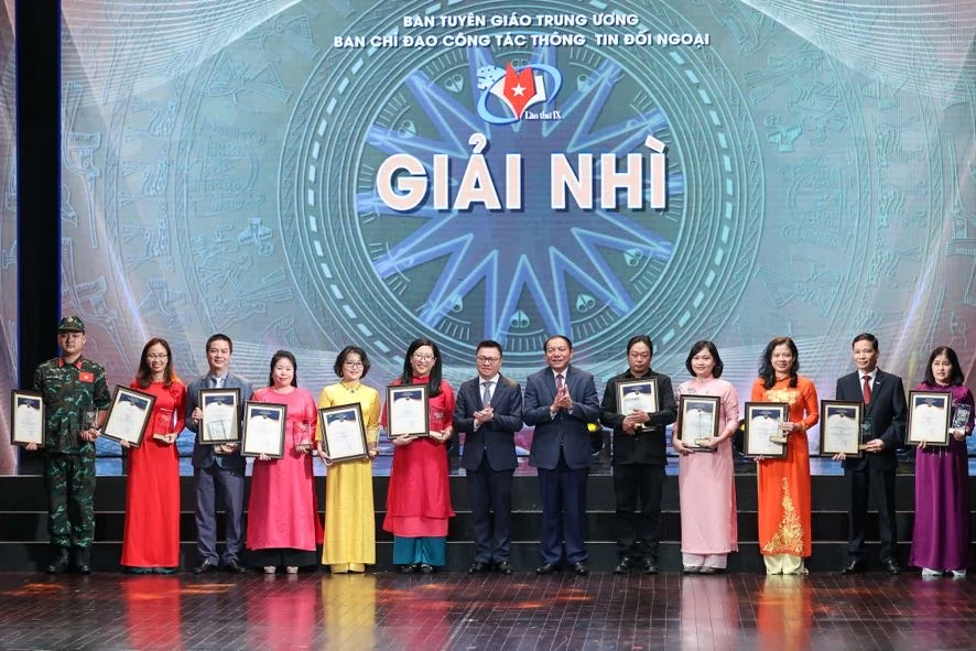 Thủ tướng: Viết tiếp những câu chuyện để thế giới hiểu, đồng hành, tin tưởng, ủng hộ Việt Nam