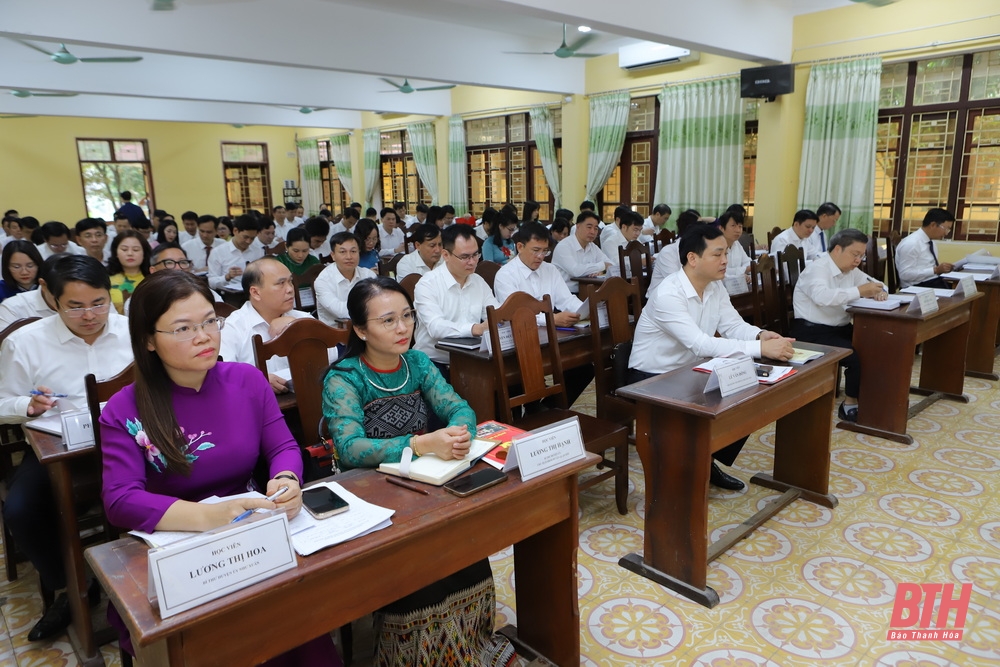 Khai giảng lớp bồi dưỡng cán bộ dự nguồn Ban Chấp hành Đảng bộ tỉnh nhiệm kỳ 2025-2030