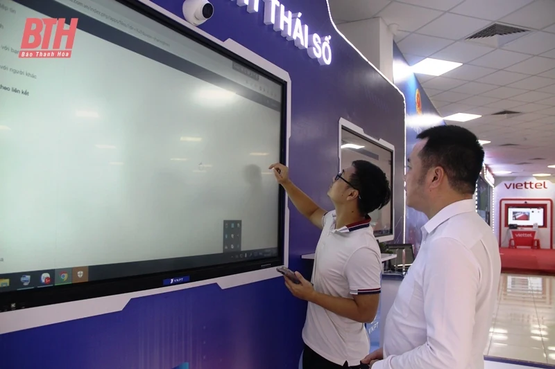 Chuẩn bị chu đáo các điều kiện cho Khai trương Triển lãm các sản phẩm, giải pháp, mô hình Chuyển đổi số, phát triển công nghiệp CNTT