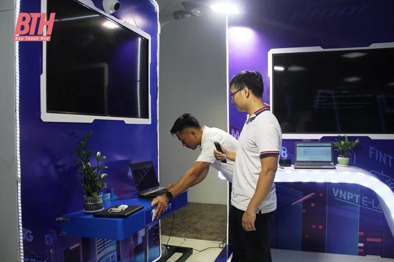 Chuẩn bị chu đáo các điều kiện cho Khai trương Triển lãm các sản phẩm, giải pháp, mô hình Chuyển đổi số, phát triển công nghiệp CNTT