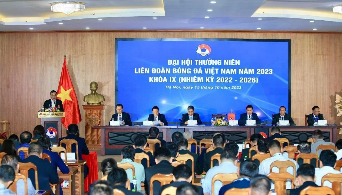 Trận ĐT Hàn Quốc gặp Việt Nam “cháy vé” ở Suwon; Cầu thủ bị bỏ đói, Liên đoàn bóng đá Thái Lan nhận chỉ trích
