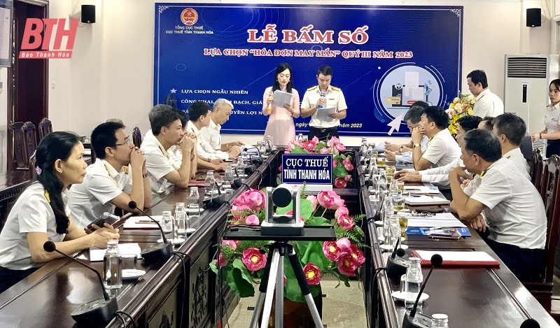 Bấm số lựa chọn hóa đơn chương trình “Hóa đơn may mắn” quý III /2023