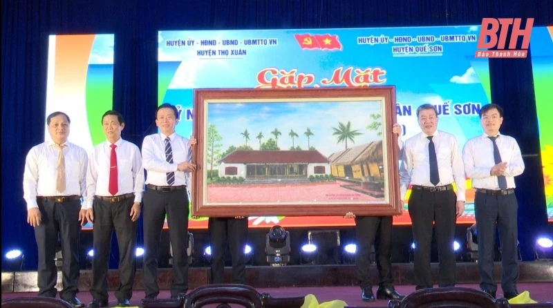 Gặp mặt kỷ niệm 55 năm ngày kết nghĩa Thọ Xuân - Quế Sơn