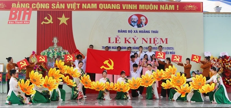 Xã Hoằng Thái đón nhận danh hiệu xã kiểu mẫu