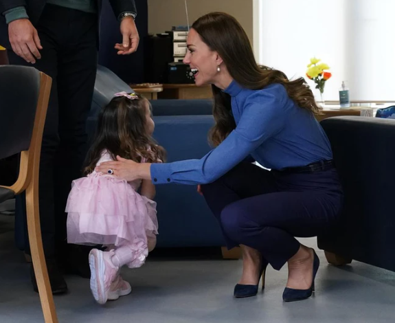 Cặp đôi Hoàng gia Kate-William được bình chọn mặc đẹp nhất thế giới