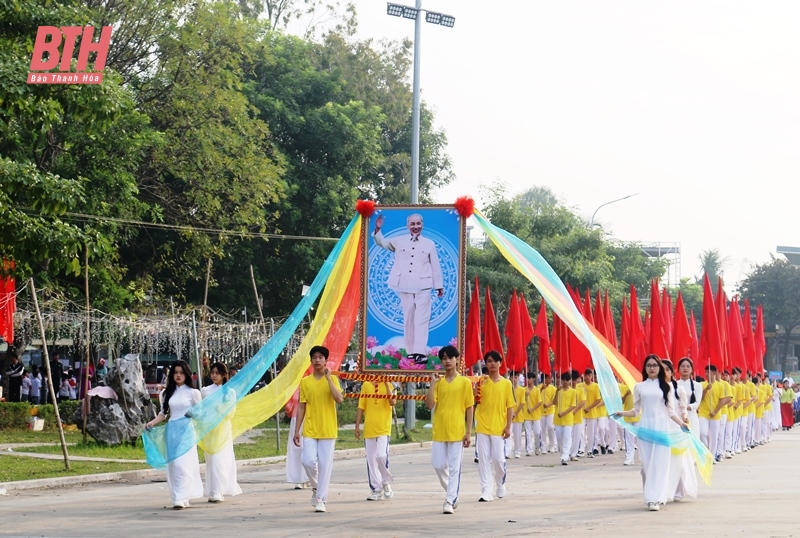 Hội khoẻ Phù Đổng huyện Hoằng Hoá thu hút hơn 2.000 học sinh thi đấu 10 môn