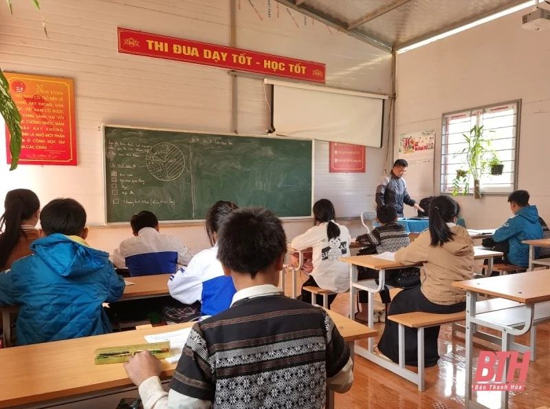 Không có giáo viên Tiếng Anh, một trường có khả năng không thể tổng kết học kỳ