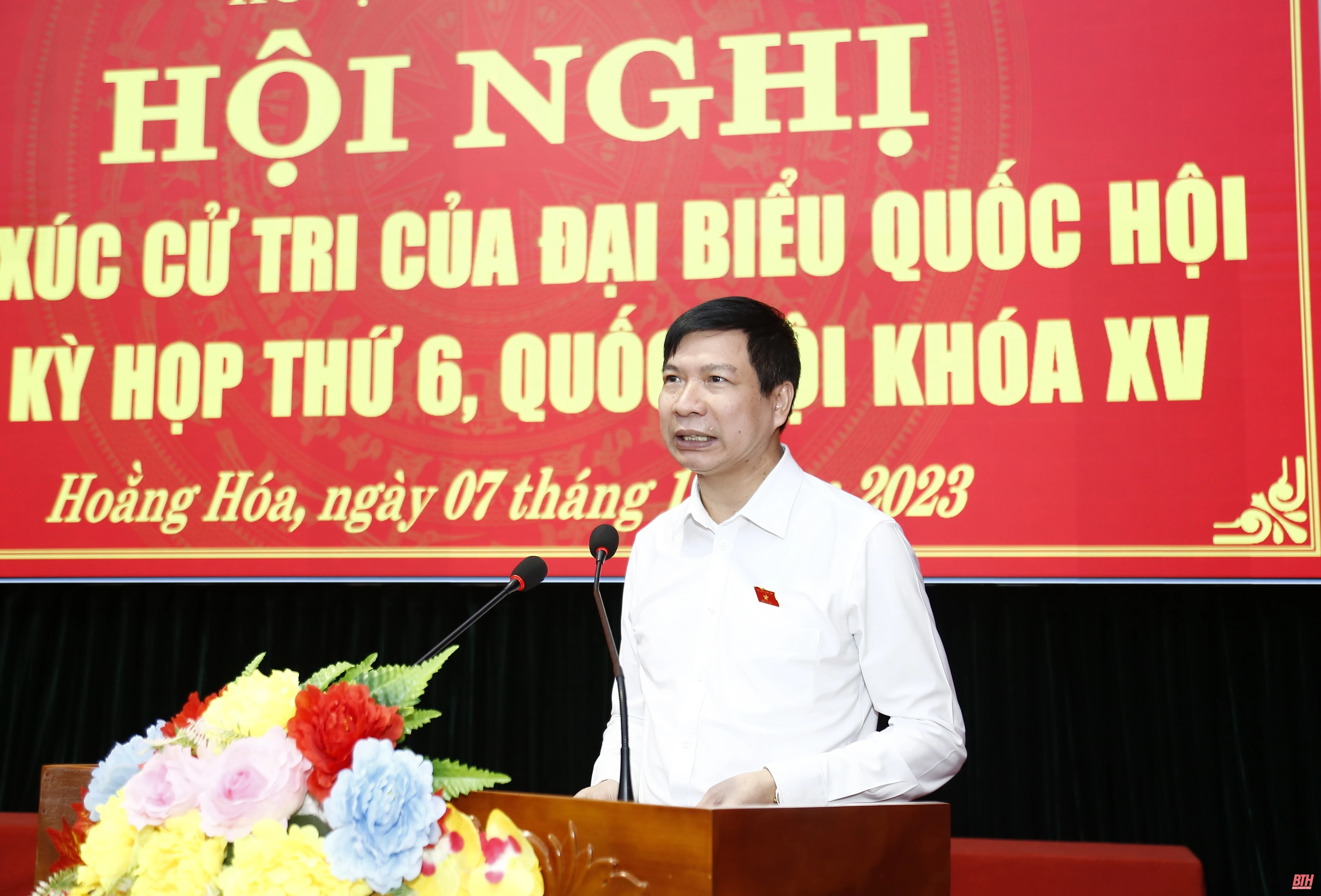 Đoàn ĐBQH tỉnh tiếp xúc cử tri huyện Hoằng Hóa và TP Sầm Sơn