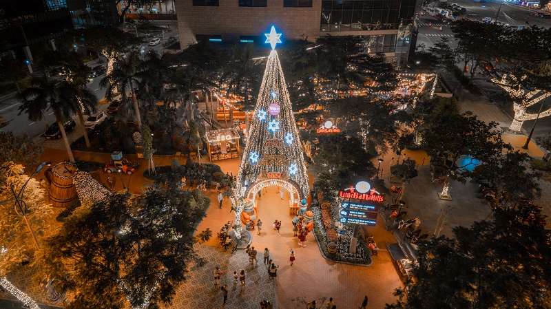 “Lên núi xuống biển” đón mùa lễ hội cuối năm đa sắc màu