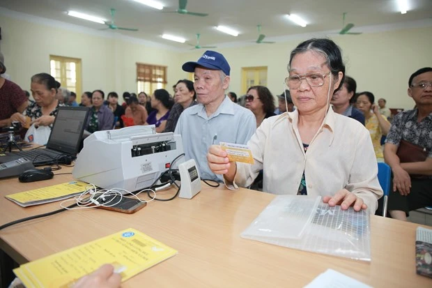 Gộp chi trả lương hưu, trợ cấp bảo hiểm xã hội tháng 1, 2/2024 vào trước Tết