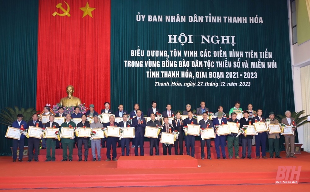 Biểu dương, tôn vinh các điển hình tiên tiến trong vùng đồng bào dân tộc thiểu số và miền núi tỉnh Thanh Hóa, giai đoạn 2021-2023