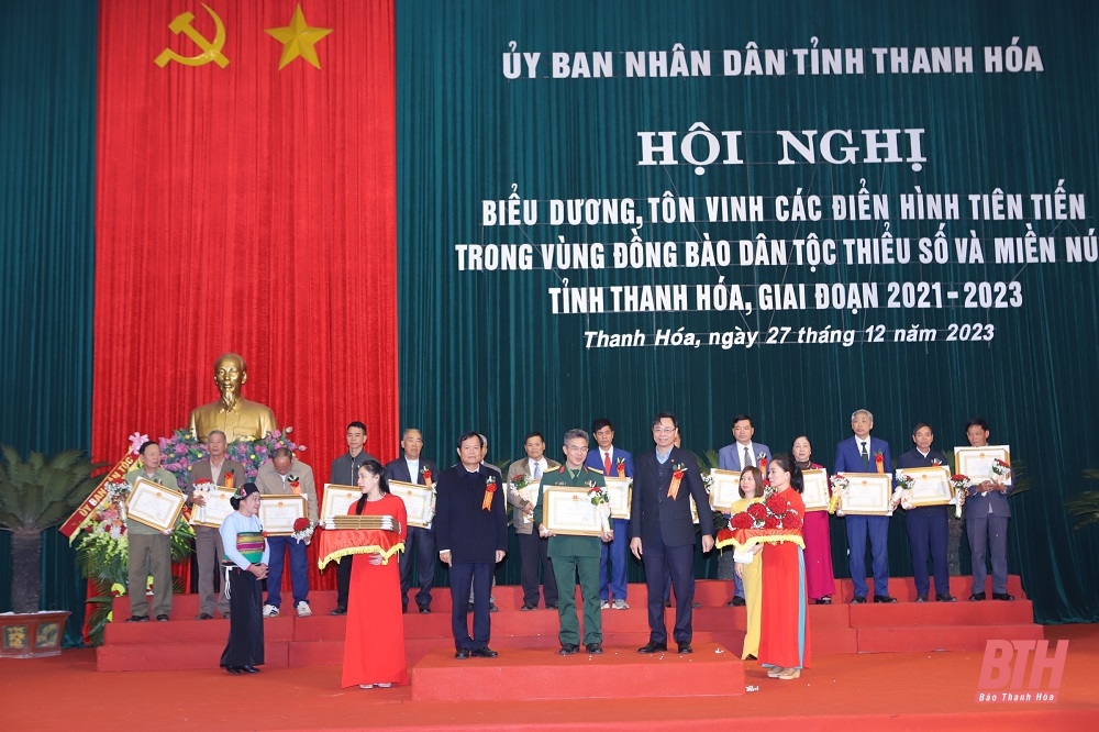 Biểu dương, tôn vinh các điển hình tiên tiến trong vùng đồng bào dân tộc thiểu số và miền núi tỉnh Thanh Hóa, giai đoạn 2021-2023