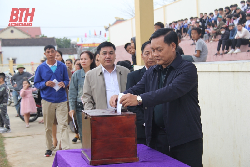 CLB Đông Á Thanh Hóa giao lưu bóng đá “Đông ấm, Xuân tình nguyện” gây quỹ từ thiện tại Hậu Lộc