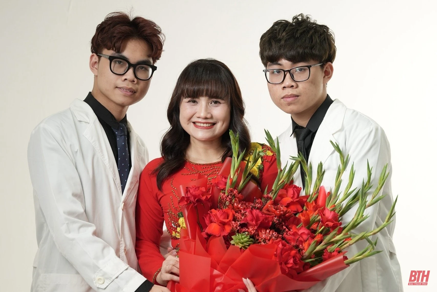 Gặp gỡ cặp song sinh với “cú đúp” đặc biệt ở Kỳ thi học sinh giỏi Quốc gia