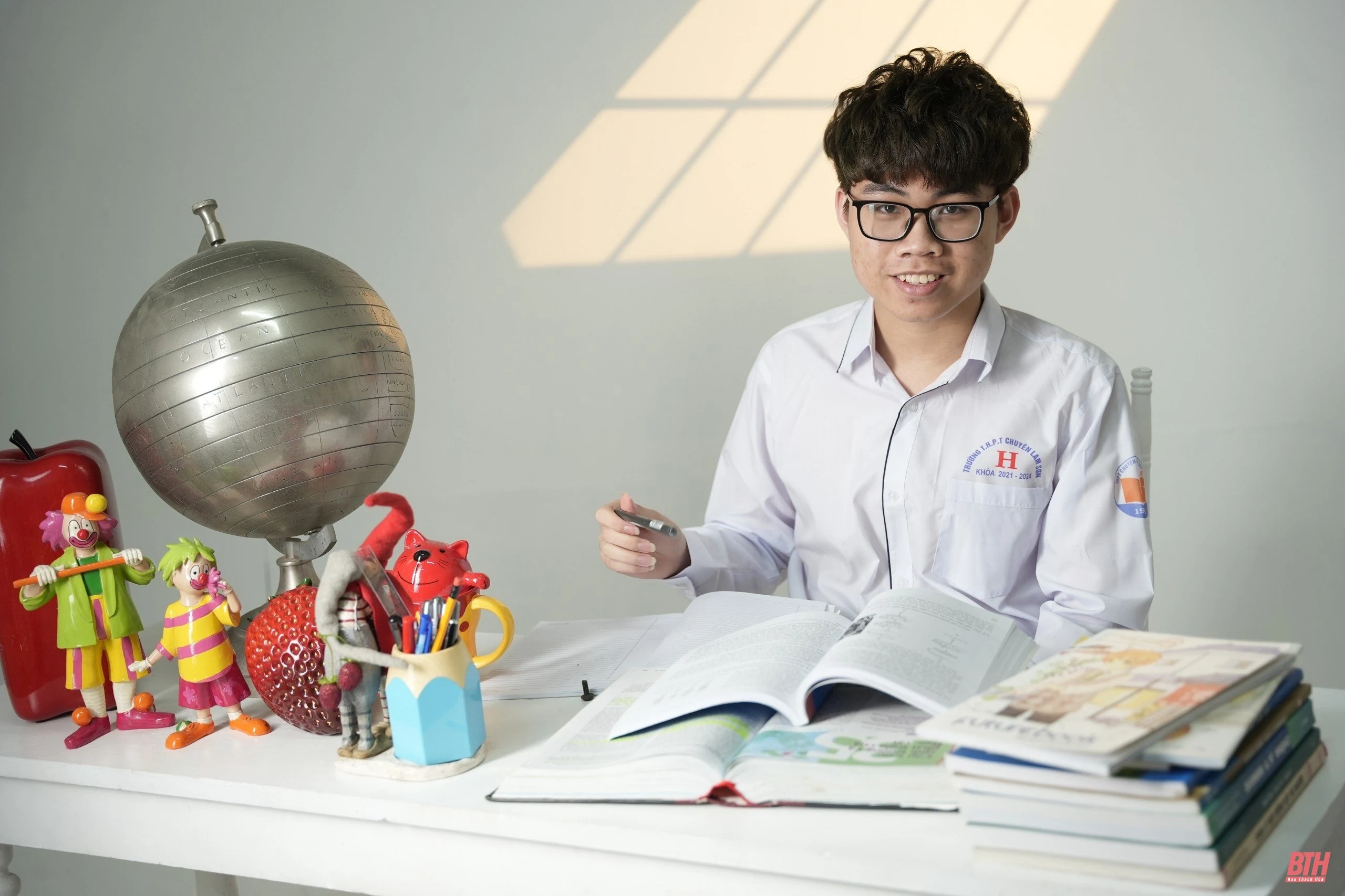 Gặp gỡ cặp song sinh với “cú đúp” đặc biệt ở Kỳ thi học sinh giỏi Quốc gia