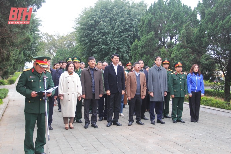 Phó Chủ tịch UBND tỉnh Lê Đức Giang thăm, kiểm tra tình hình sản xuất, đời sống Nhân dân huyện Hậu Lộc