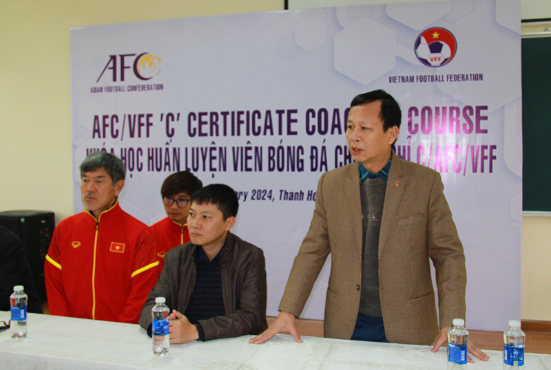 Bế giảng Khóa đào tạo huấn luyện viên bóng đá chứng chỉ C – AFC/VFF năm 2024 tại Thanh Hóa