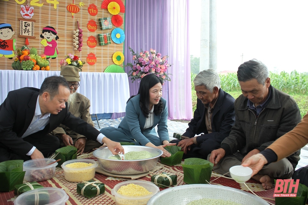 Ấm áp chương trình Bánh chưng xanh - Tết an lành