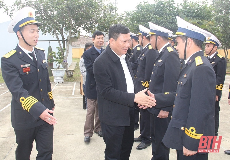 Phó Chủ tịch Thường trực UBND tỉnh Nguyễn Văn Thi kiểm tra tình hình sản xuất, đời sống Nhân dân huyện Hoằng Hóa