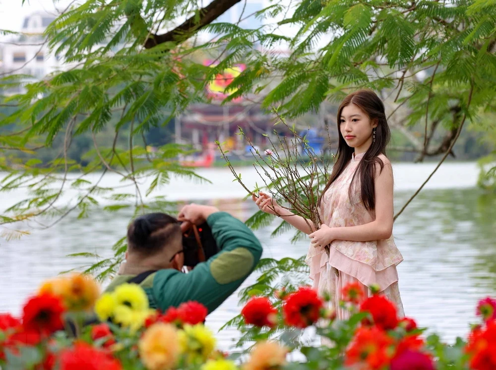 Ngày mùng 2 Tết Giáp Thìn: Thời tiết đẹp, thuận lợi để du Xuân, vui Tết