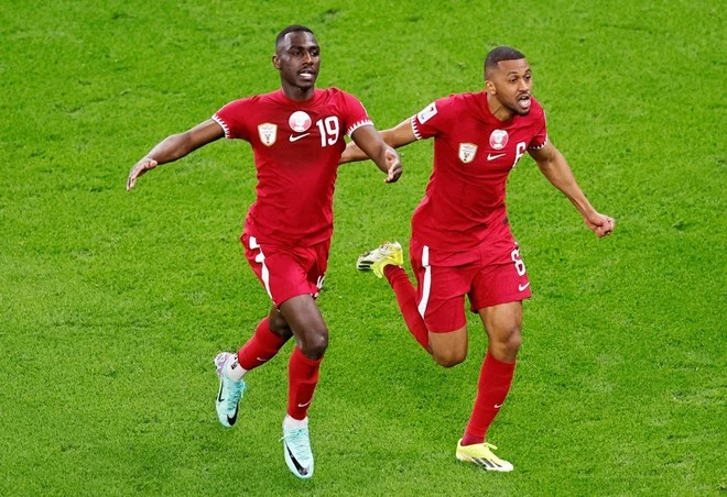 FIFA chốt địa điểm ĐT Việt Nam quyết đấu ĐT Indonesia; Chủ nhà Qatar vào chung kết Asian Cup