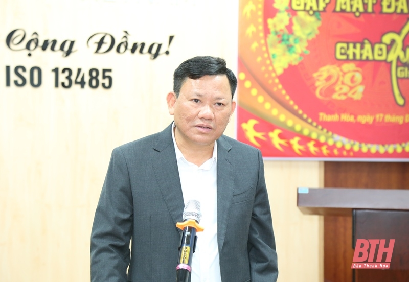 Phó Chủ tịch Thường trực UBND tỉnh Nguyễn Văn Thi dự lễ ra quân sản xuất đầu năm tại Công ty TNHH Aeonmed Việt Nam