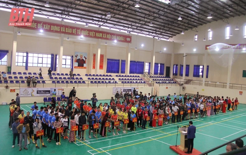 Thiệu Hóa tổ chức các hoạt động thể thao và trưng bày sách báo, ấn phẩm “Mừng Đảng - Mừng xuân Giáp Thìn 2024”