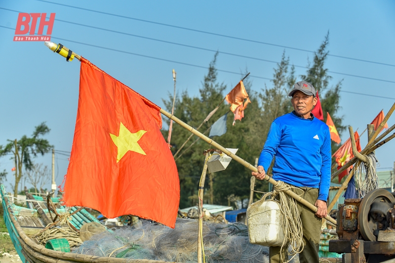 Ngư dân xứ Thanh “xông biển” đầu năm