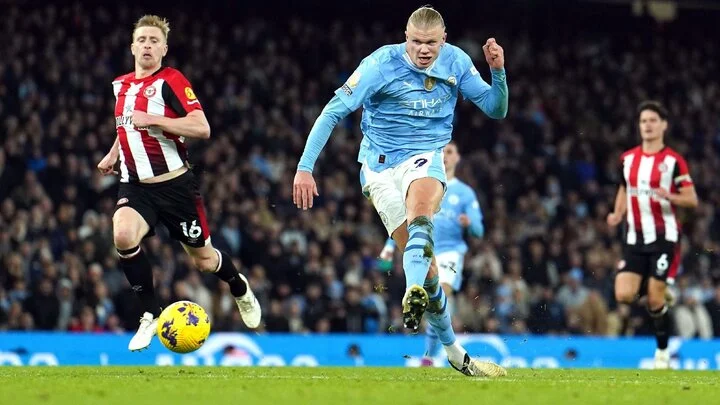 Công Phượng nhận tín hiệu tích cực từ Yokohama FC; Man City tiến sát ngôi đầu bảng Ngoại hạng Anh