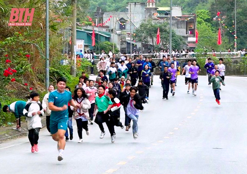 Quan Sơn: Phát động Ngày chạy Olympic vì sức khỏe toàn dân năm 2024