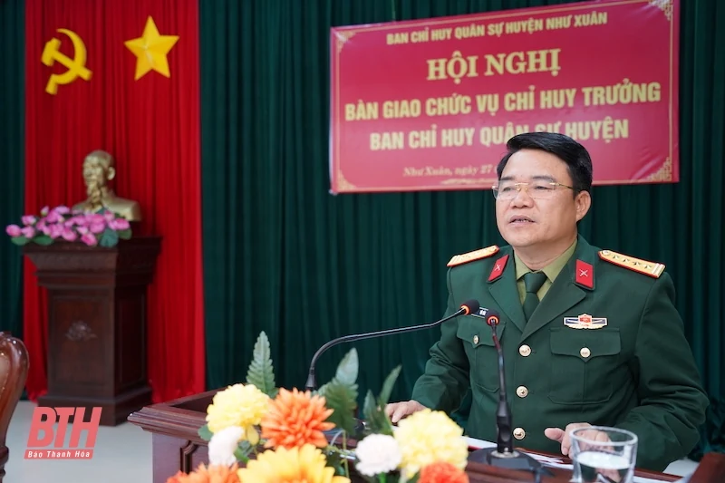 Bàn giao chức vụ Chỉ huy trưởng Ban chỉ huy quân sự huyện Như Xuân