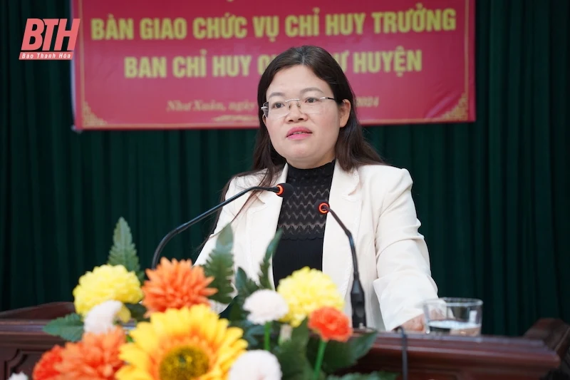 Bàn giao chức vụ Chỉ huy trưởng Ban chỉ huy quân sự huyện Như Xuân