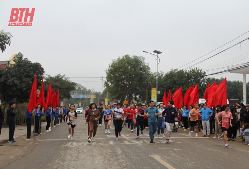 Hậu Lộc phát động “Toàn dân rèn luyện thân thể theo gương Bác Hồ vĩ đại”, Ngày chạy Olympic vì sức khỏe toàn dân và Giải việt dã 2024