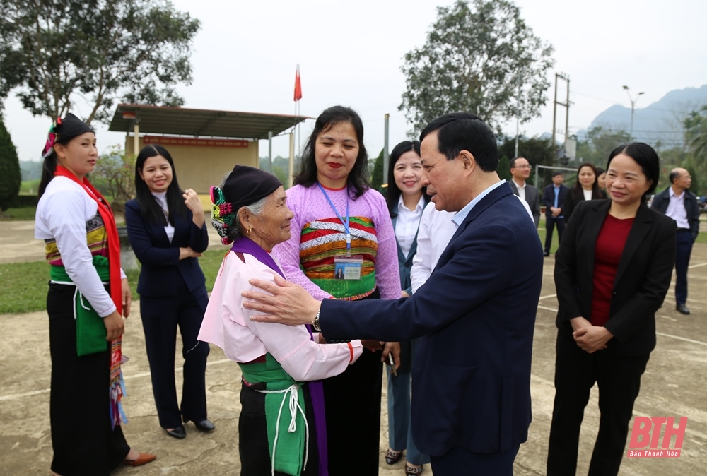 Phó Bí thư Thường trực Tỉnh ủy Lại Thế Nguyên làm việc với Ban Thường vụ Huyện ủy Ngọc Lặc