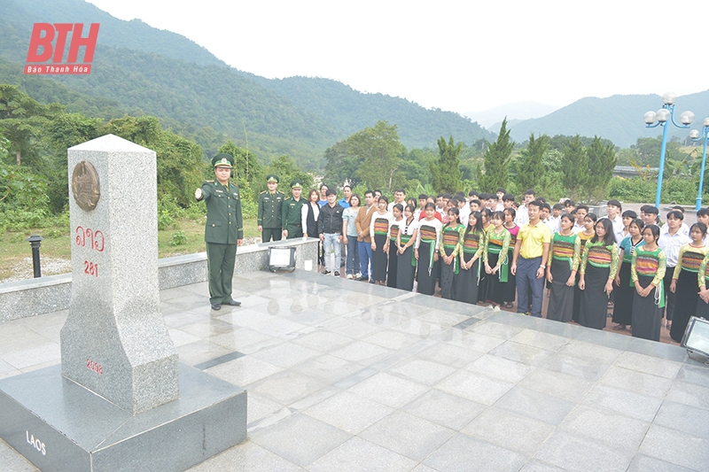 Tháng 3 mùa xuân biên cương