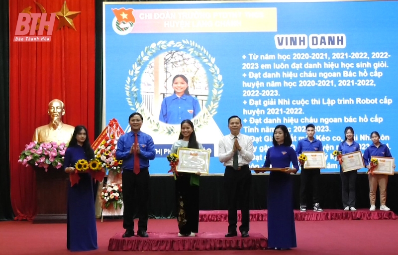 Lang Chánh: Tuyên dương 26 cán bộ đoàn, đoàn viên thanh niên tiêu biểu