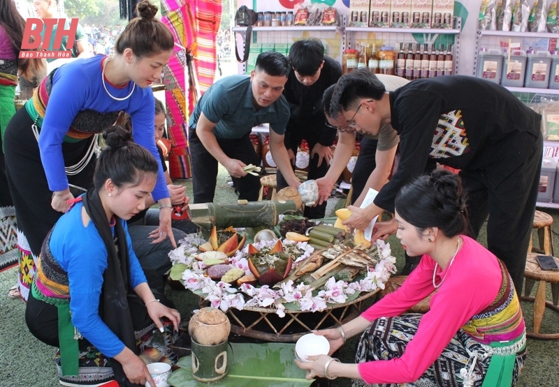 Tôn vinh ẩm thực trong Liên hoan văn nghệ dân gian - Phiên chợ vùng cao năm 2024