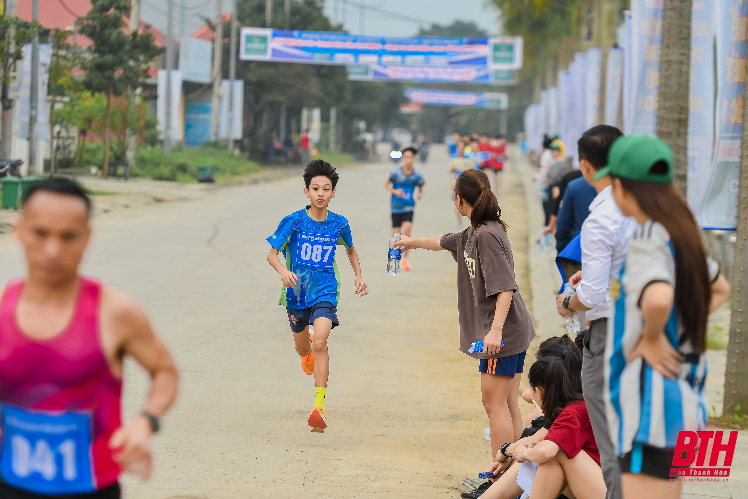 Giải việt dã Báo Thanh Hóa: Những hình ảnh ấn tượng lan tỏa tinh thần “chạy vì sức khỏe cộng đồng”