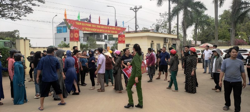 Huyện Triệu Sơn lý giải nguyên nhân phụ huynh cho con nghỉ học để phản đối chuyển trường