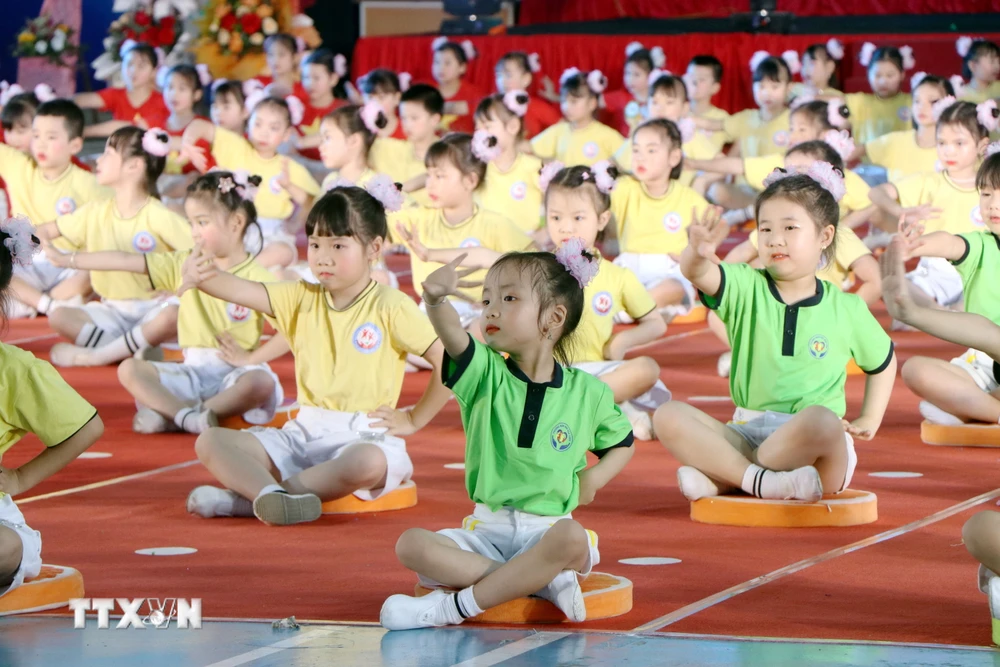Bộ GD-ĐT đề xuất đưa phổ cập giáo dục mầm non 3-5 tuổi từ thí điểm sang đại trà