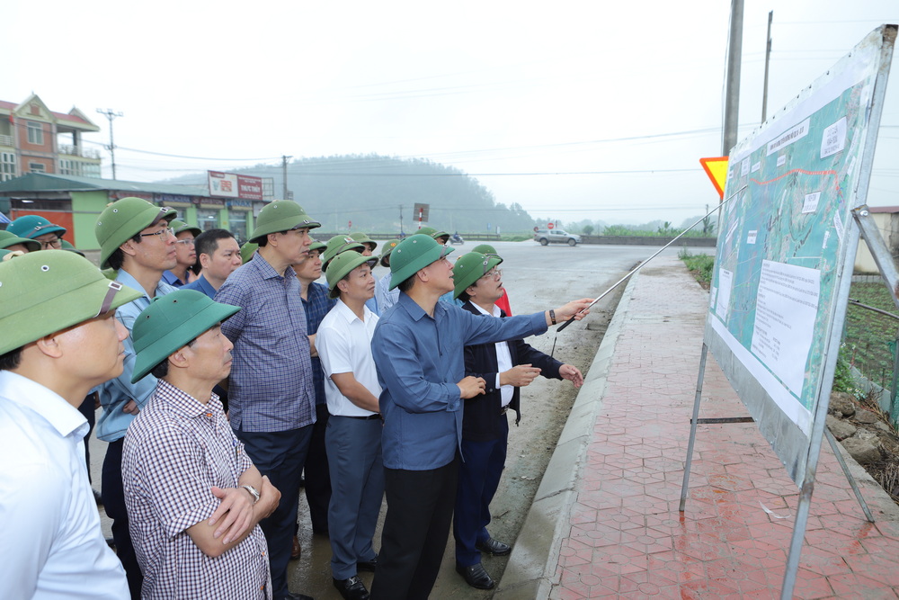 Bí thư Tỉnh ủy Đỗ Trọng Hưng kiểm tra tiến độ một số công trình trọng điểm tại Hoằng Hóa