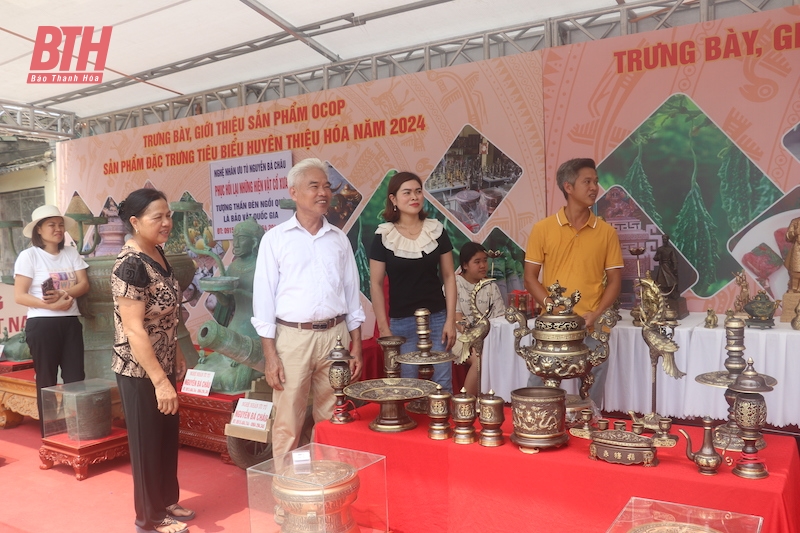 Khai mạc Hội chợ giới thiệu sản phẩm OCOP, sản phẩm nông nghiệp đặc trưng, tiêu biểu huyện Thiệu Hoá