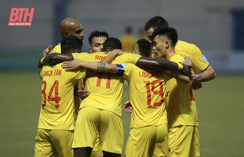 Vòng 16 V.League 1: Đại chiến trên sân Hàng Đẫy, nóng ở xứ Thanh