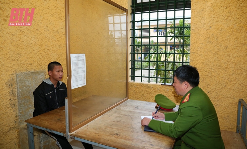 Đấu tranh với tội phạm chống người thi hành công vụ
