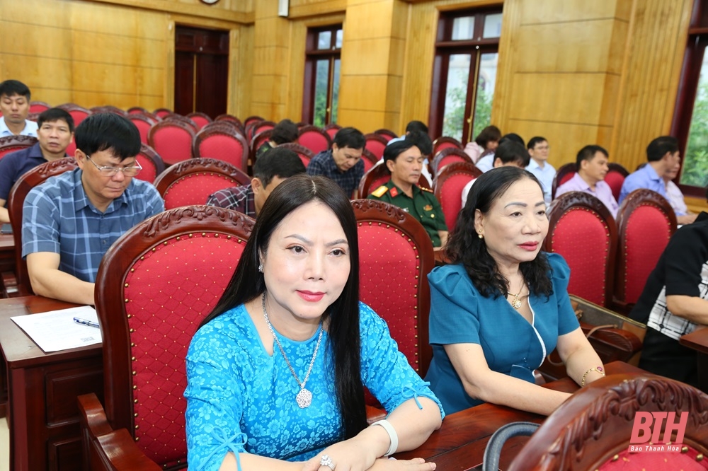Quán triệt, triển khai thực hiện Nghị quyết của Bộ Chính trị về xây dựng và phát huy vai trò của đội ngũ doanh nhân Việt Nam trong thời kỳ mới