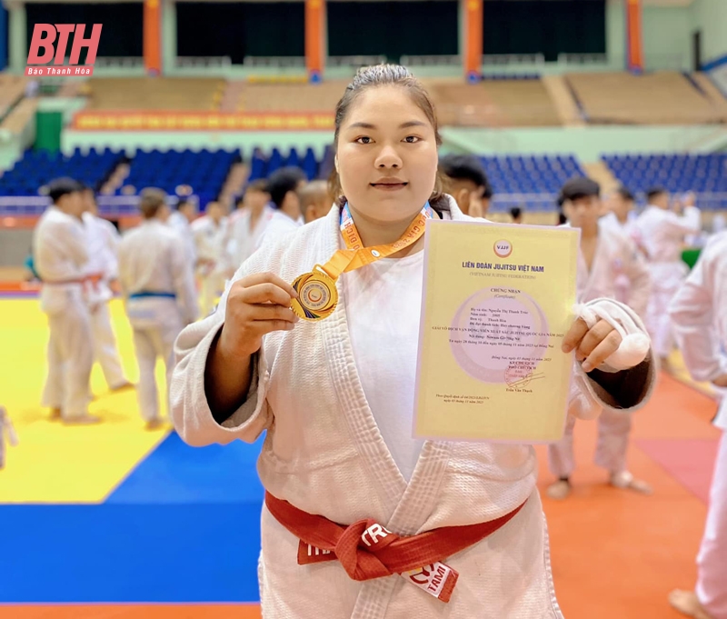 Nguyễn Thị Thanh Trúc lập kỳ tích lịch sử cho Jujitsu Thanh Hóa tại giải vô địch châu Á