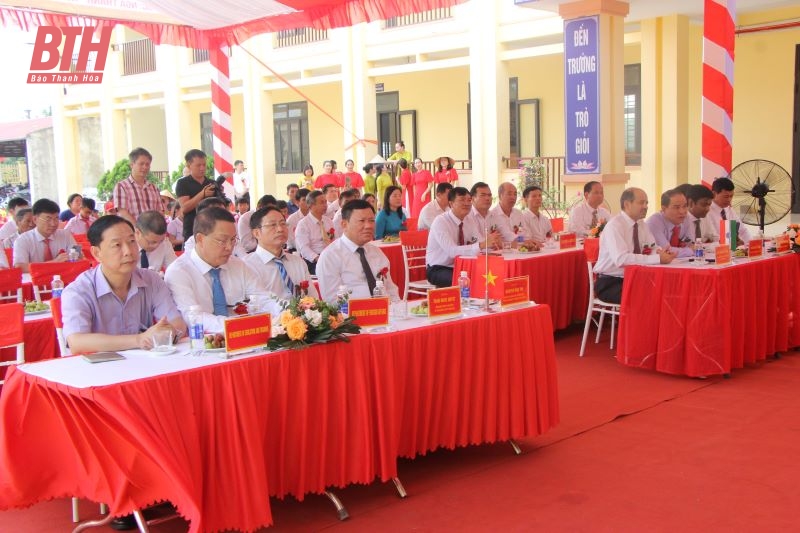 Khánh thành Dự án xây dựng nhà lớp học 2 tầng, 4 phòng Trường Tiểu học Nga Phú